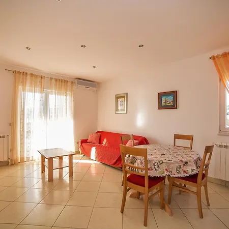 Okruk Apartment *
