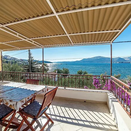 Apartment Okruk Trogir